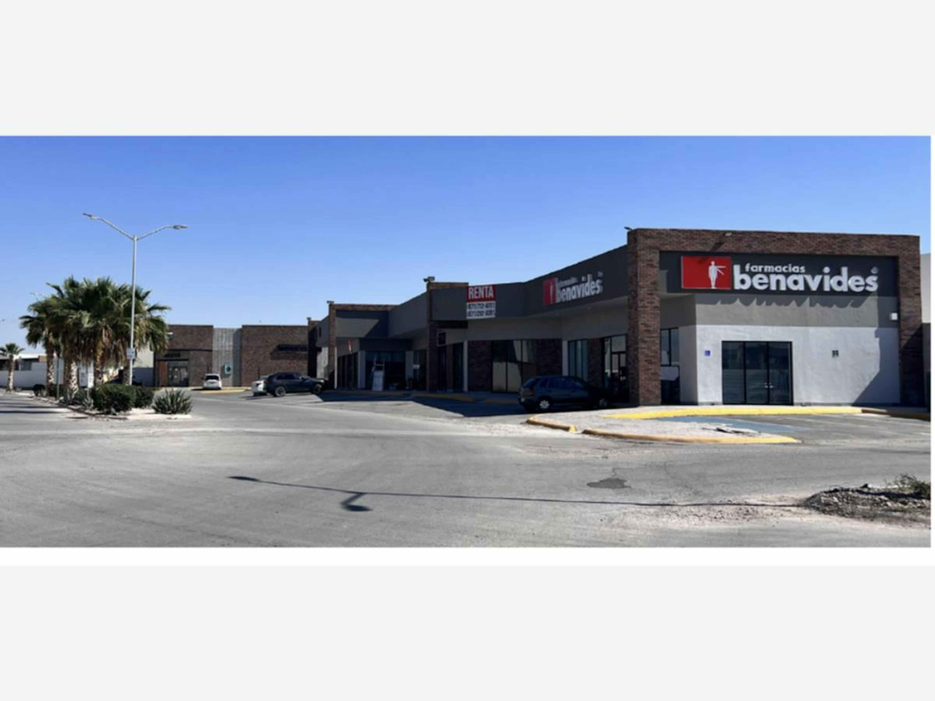 Blvd. Paseo De La Yuca Palma Real 45 L8