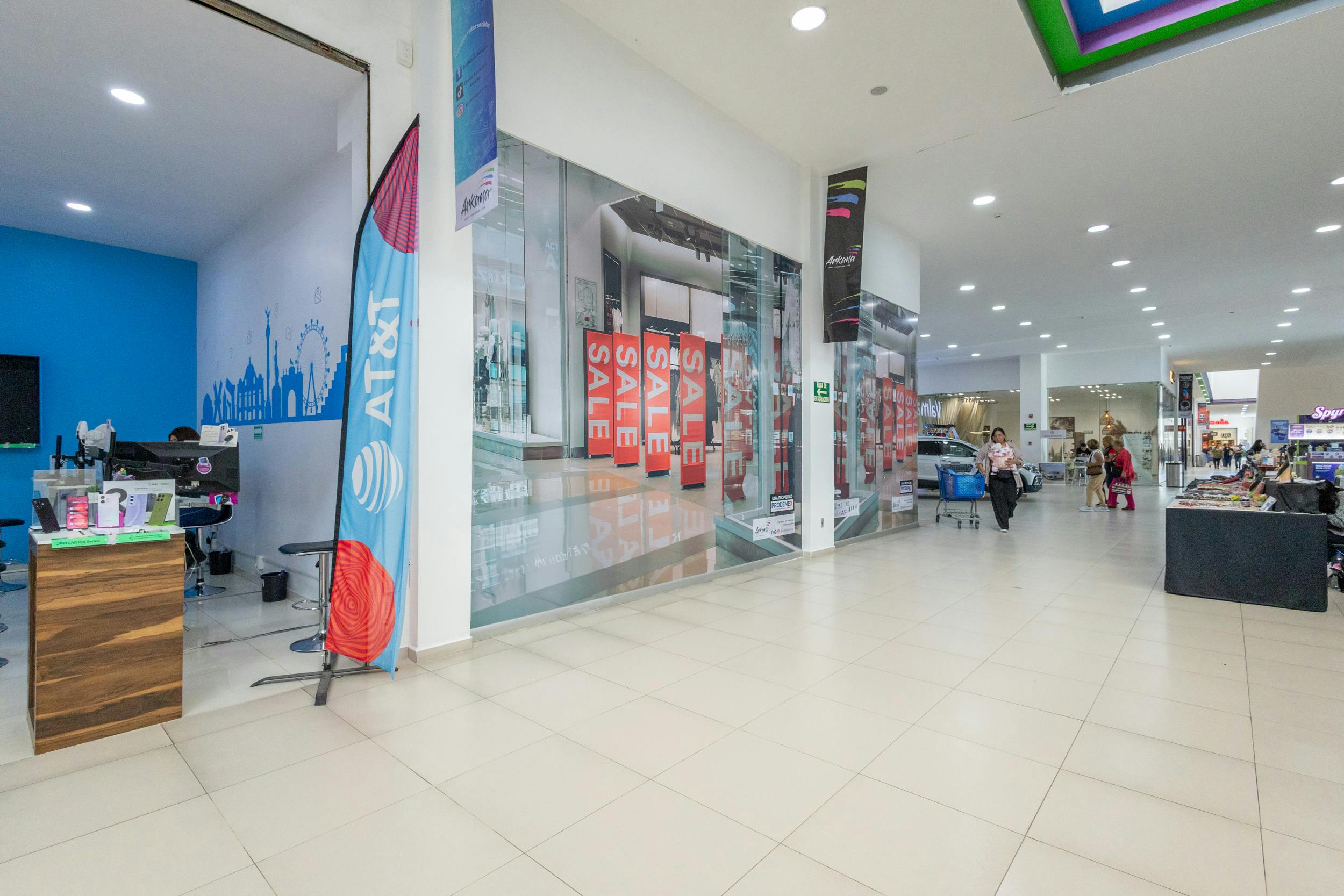 Local Comercial Spot2