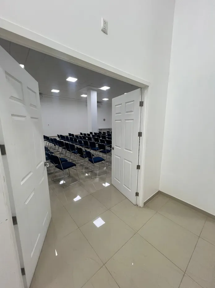 Local Comercial Spot2