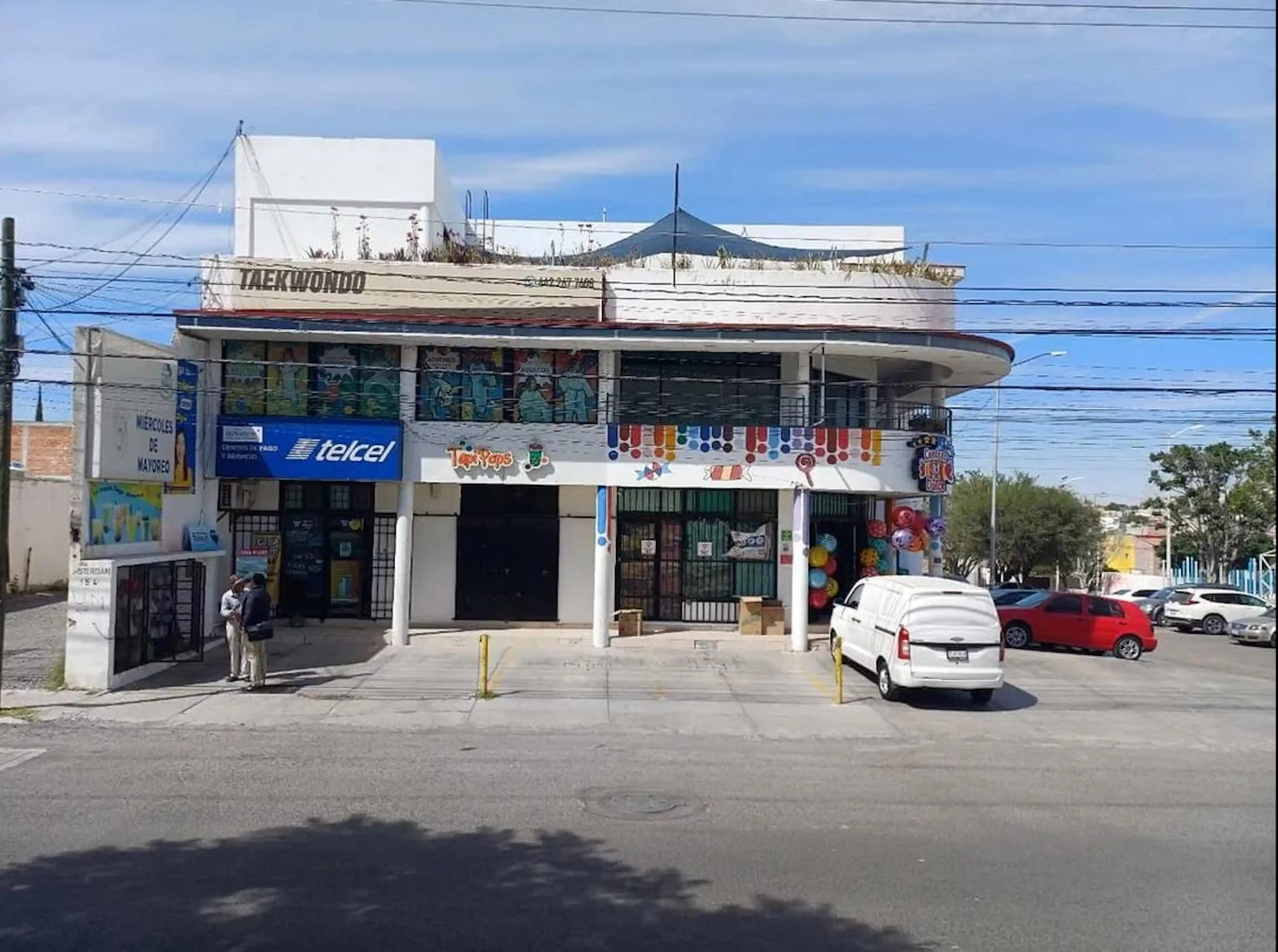 Local En Renta En Planta Alta, Zona Corregidora, Qro. S/n