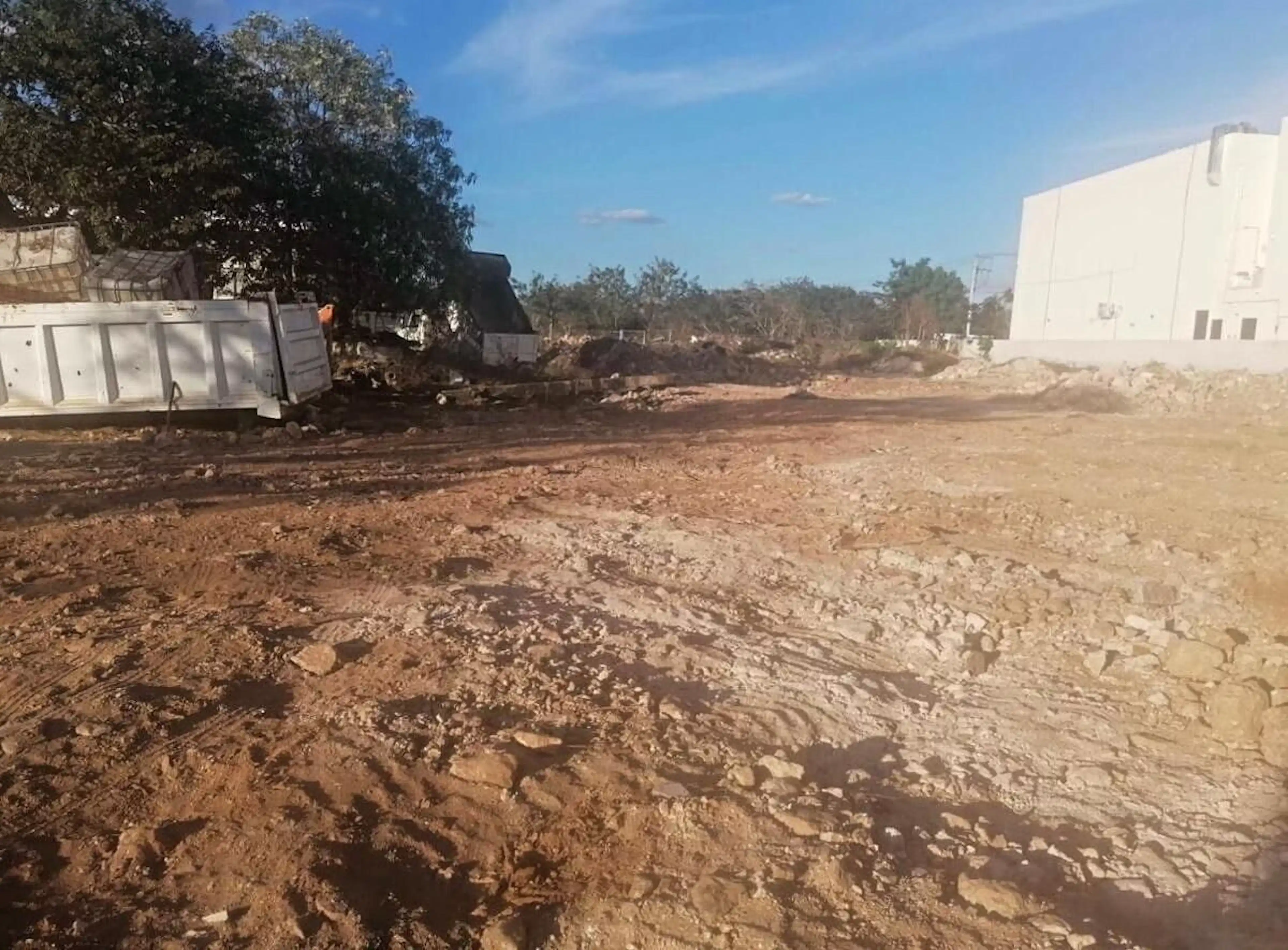 Terreno De 9,855 M2 Sobre Periférico Norte Mérida