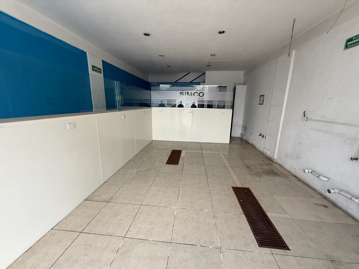 Local Comercial Spot2