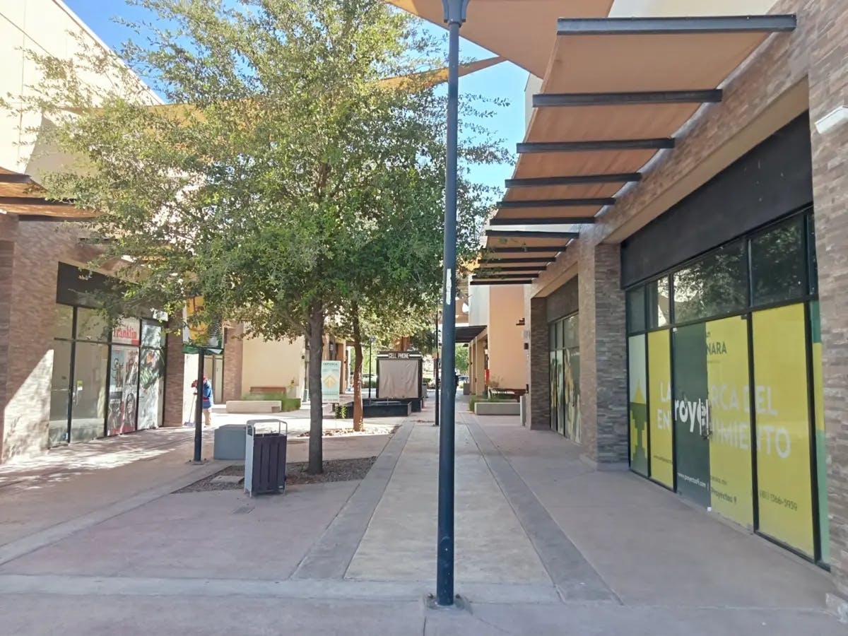 Local Comercial Spot2