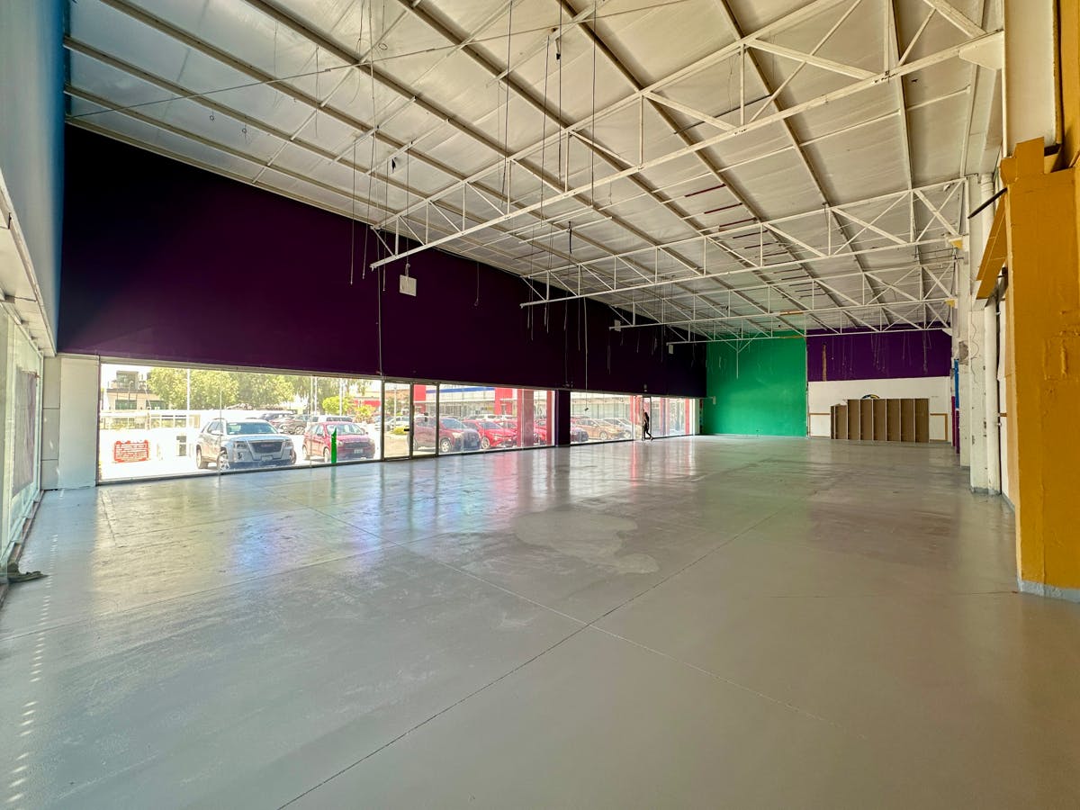 Local Comercial Spot2