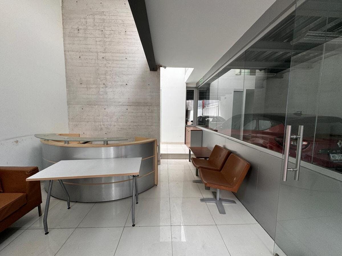 Local Comercial Spot2