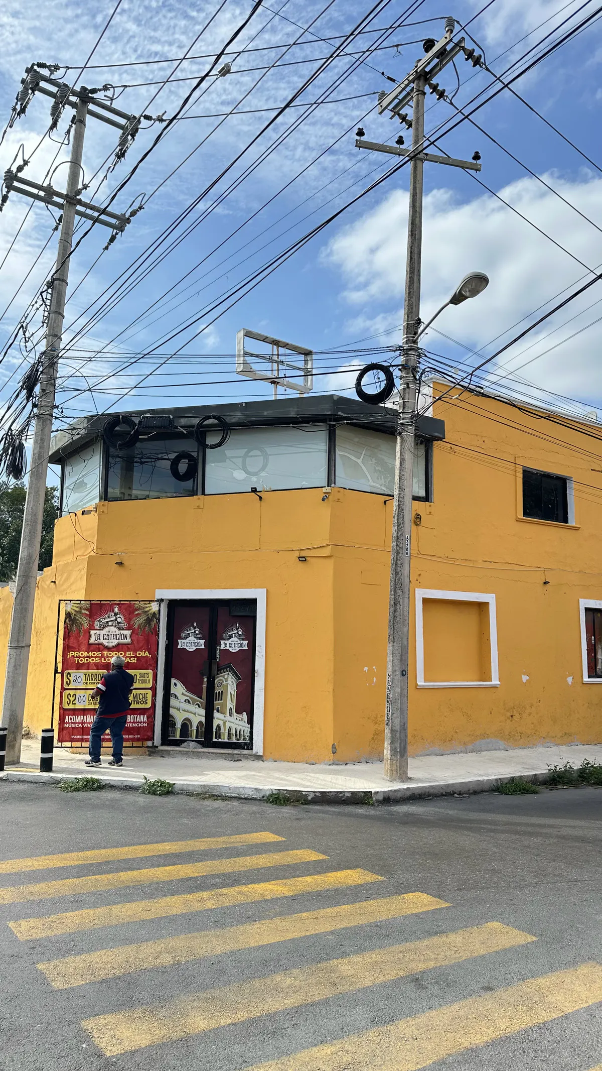 Local Comercial Spot2