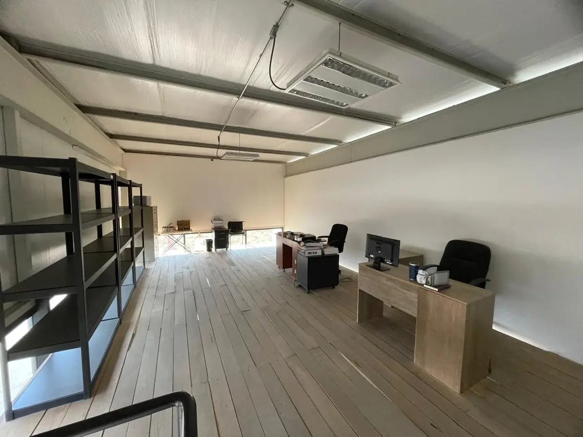 Local Comercial Spot2