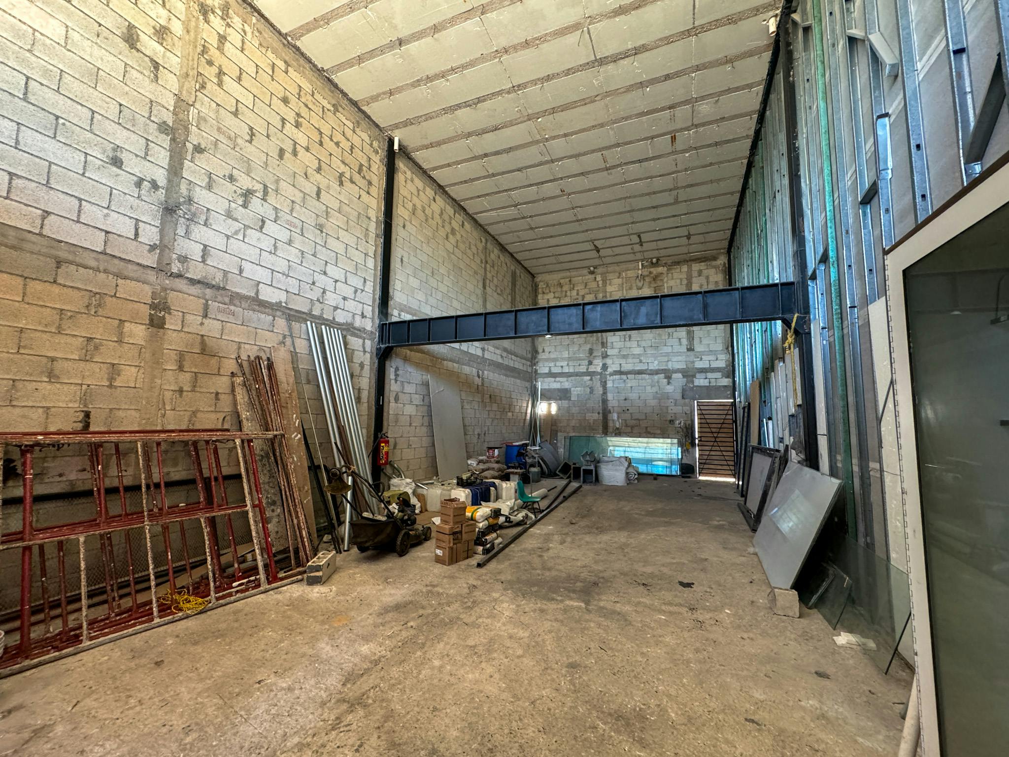 Local Comercial Spot2