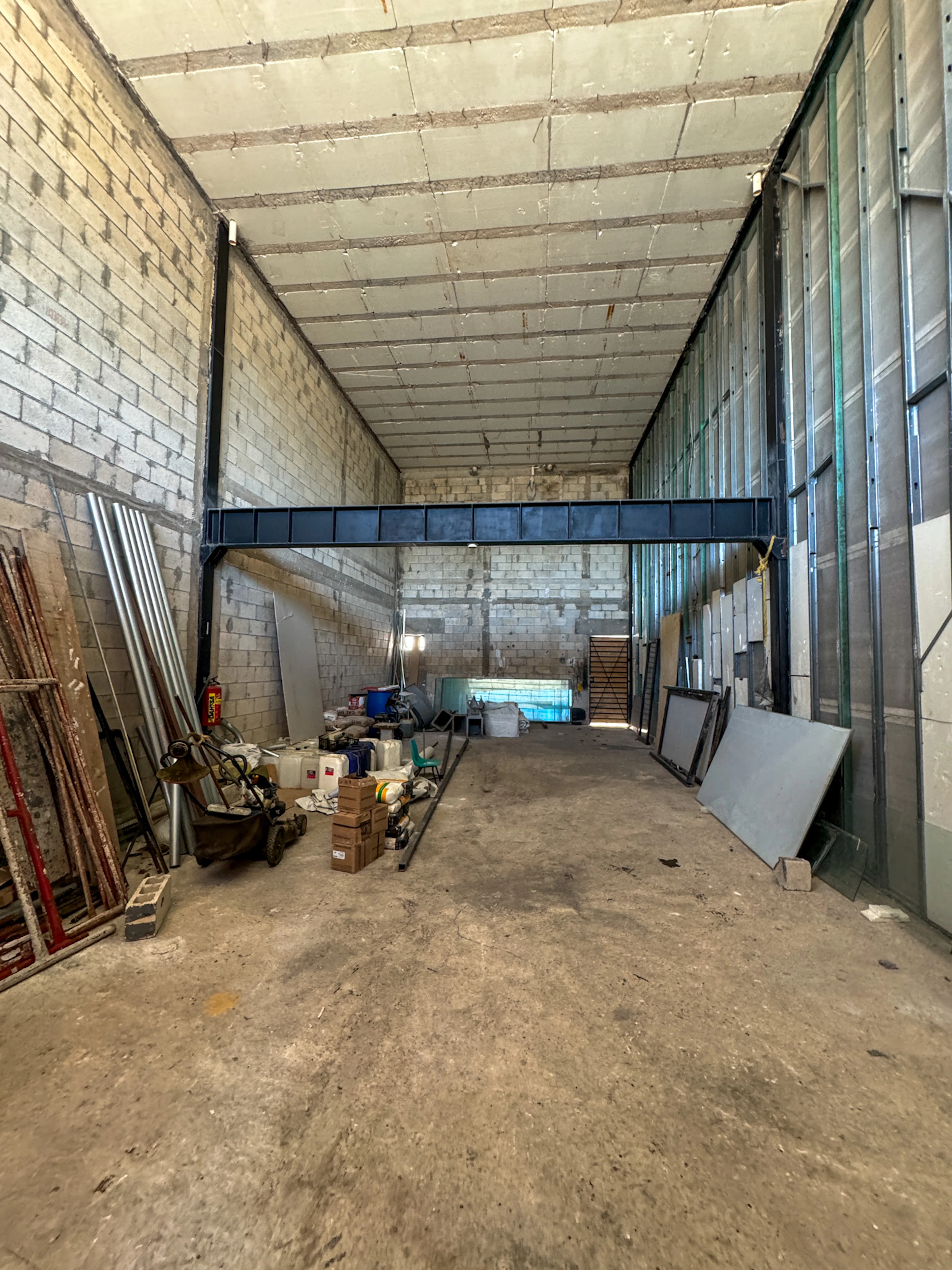 Local Comercial Spot2