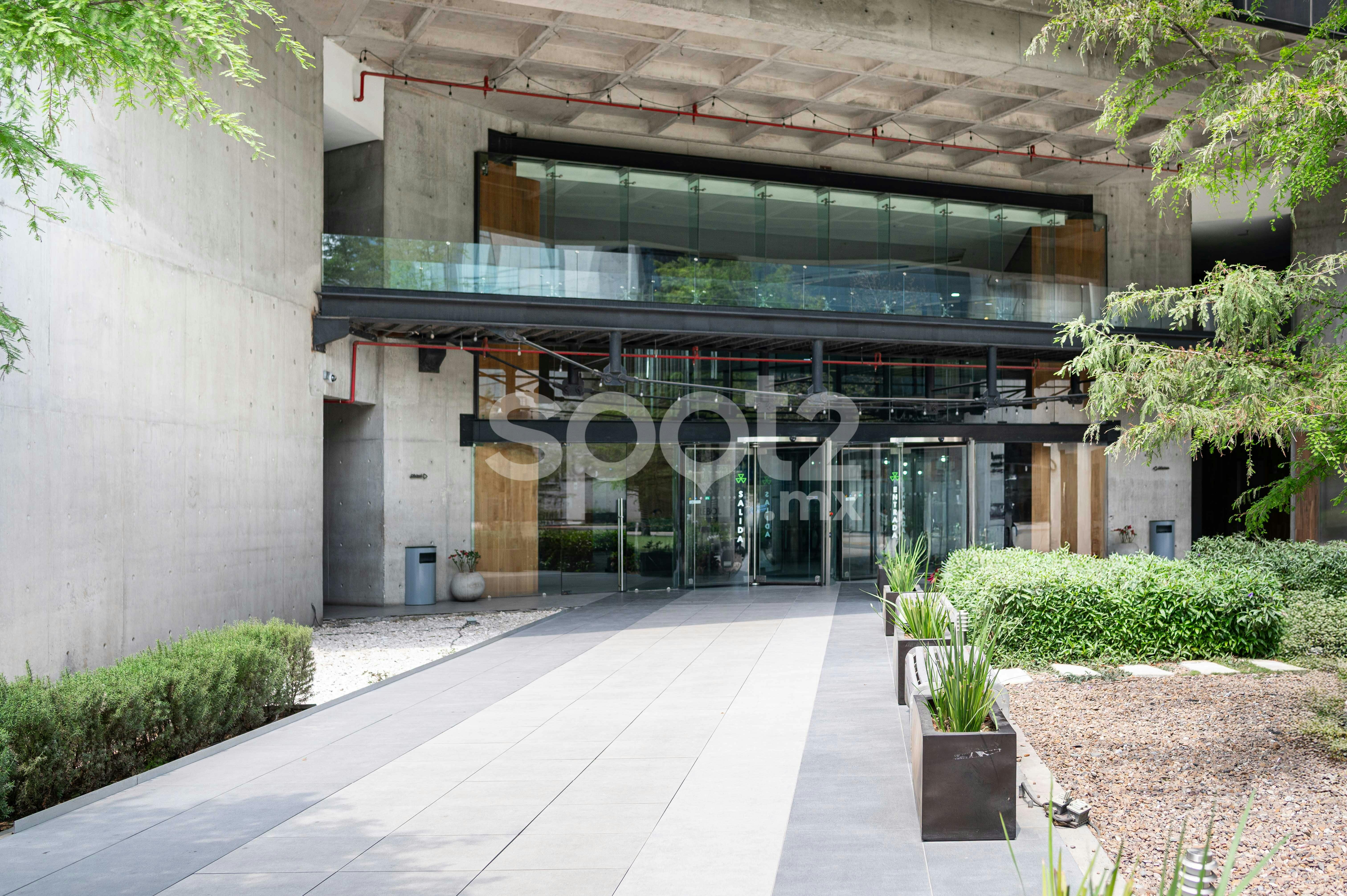 Local Comercial Spot2