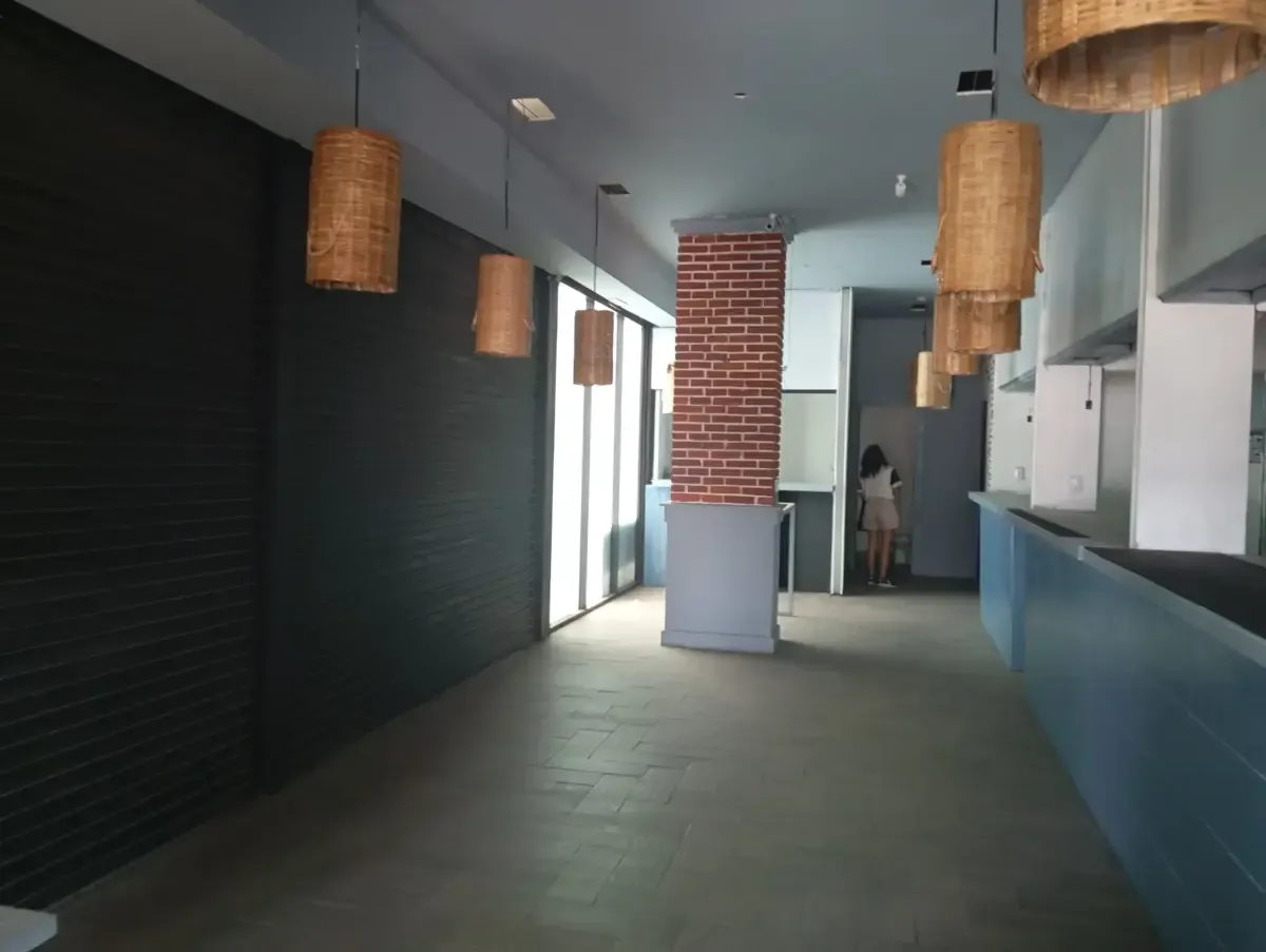 Local Comercial Spot2