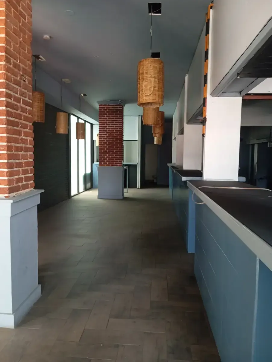 Local Comercial Spot2