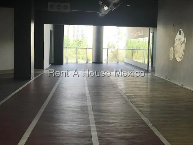 Local Comercial Spot2