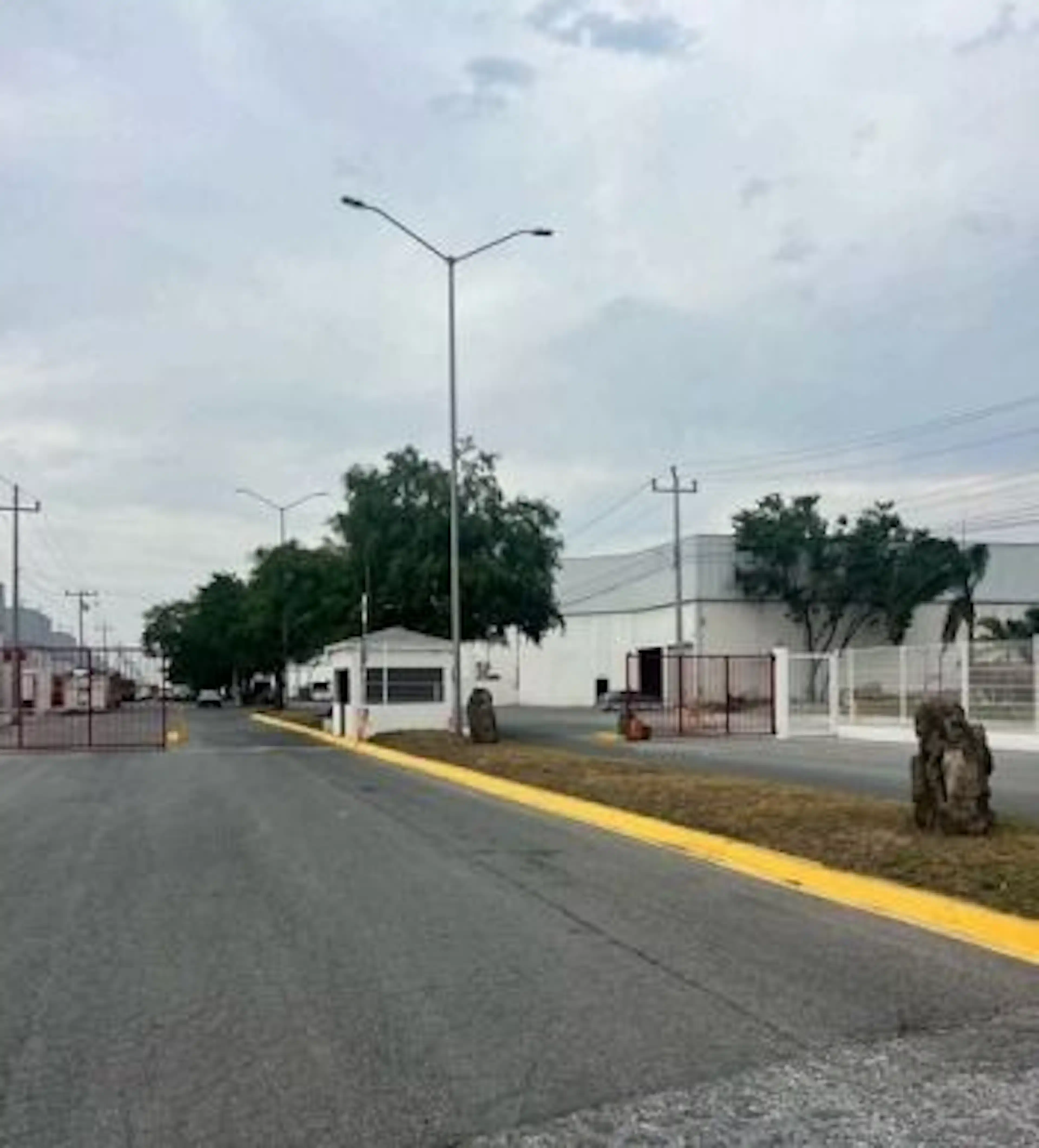 Av. Estanislao Martínez Lara 109