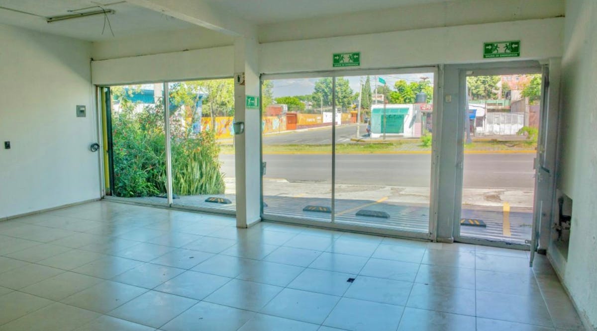 Local Comercial Spot2