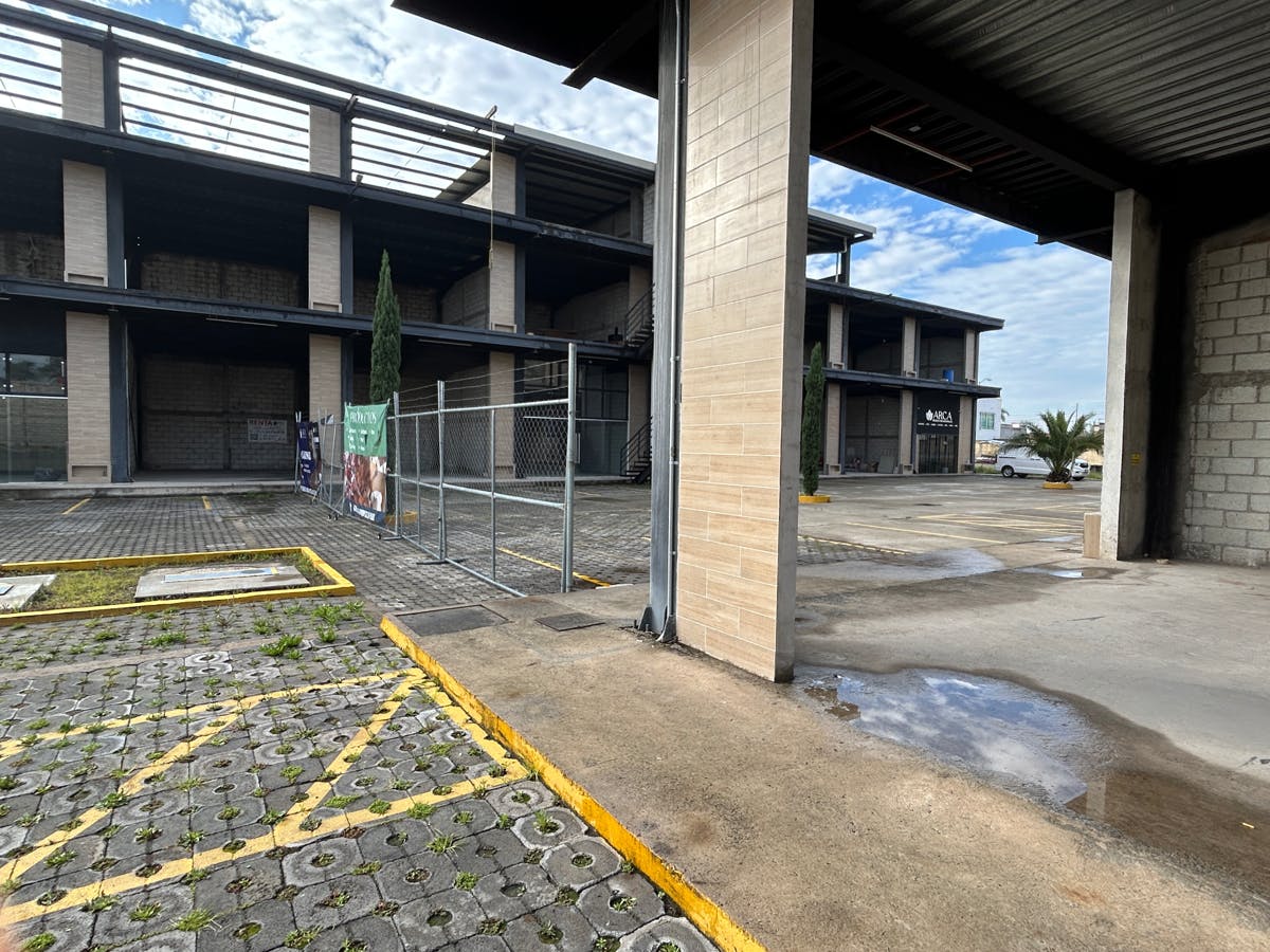 Local Comercial Spot2