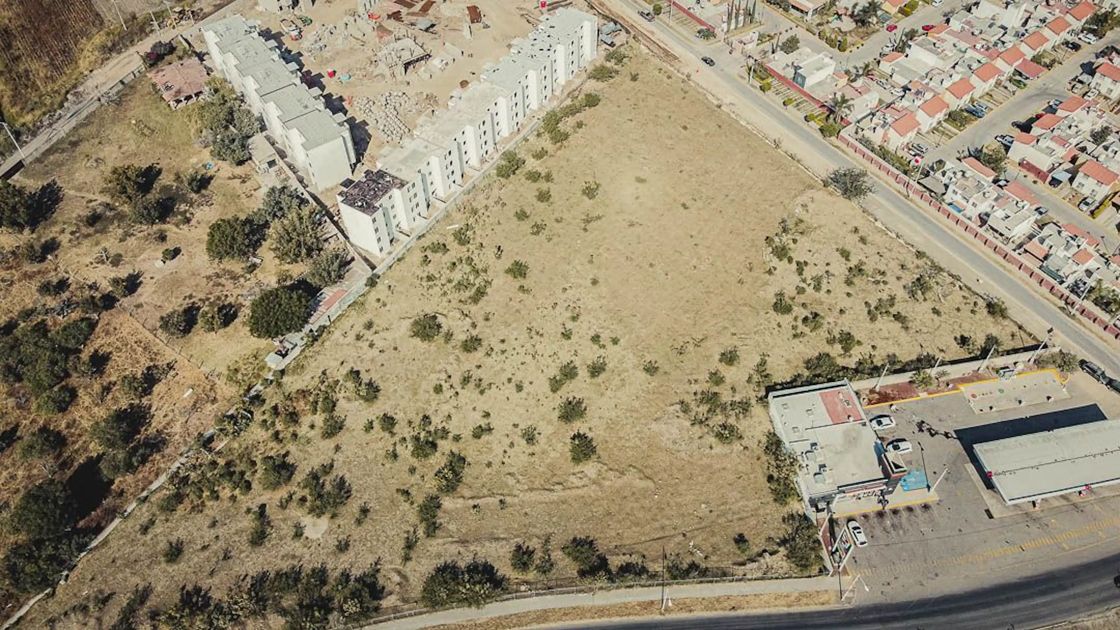 TERRENO EN RENTA EN 8 DE JULIO