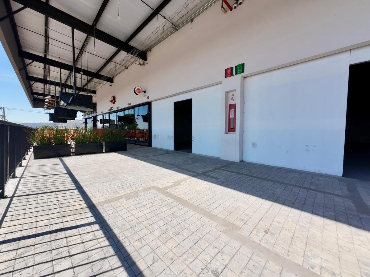 Local Comercial Spot2