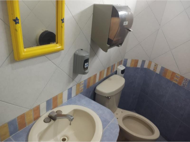 Local Comercial Spot2