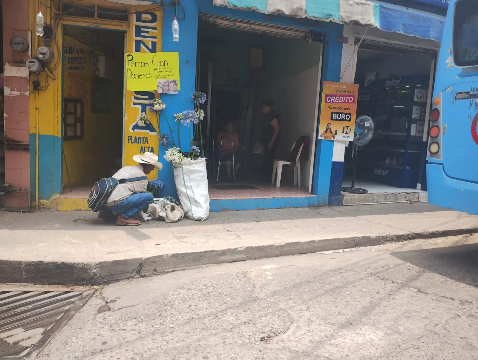 Local Comercial Spot2