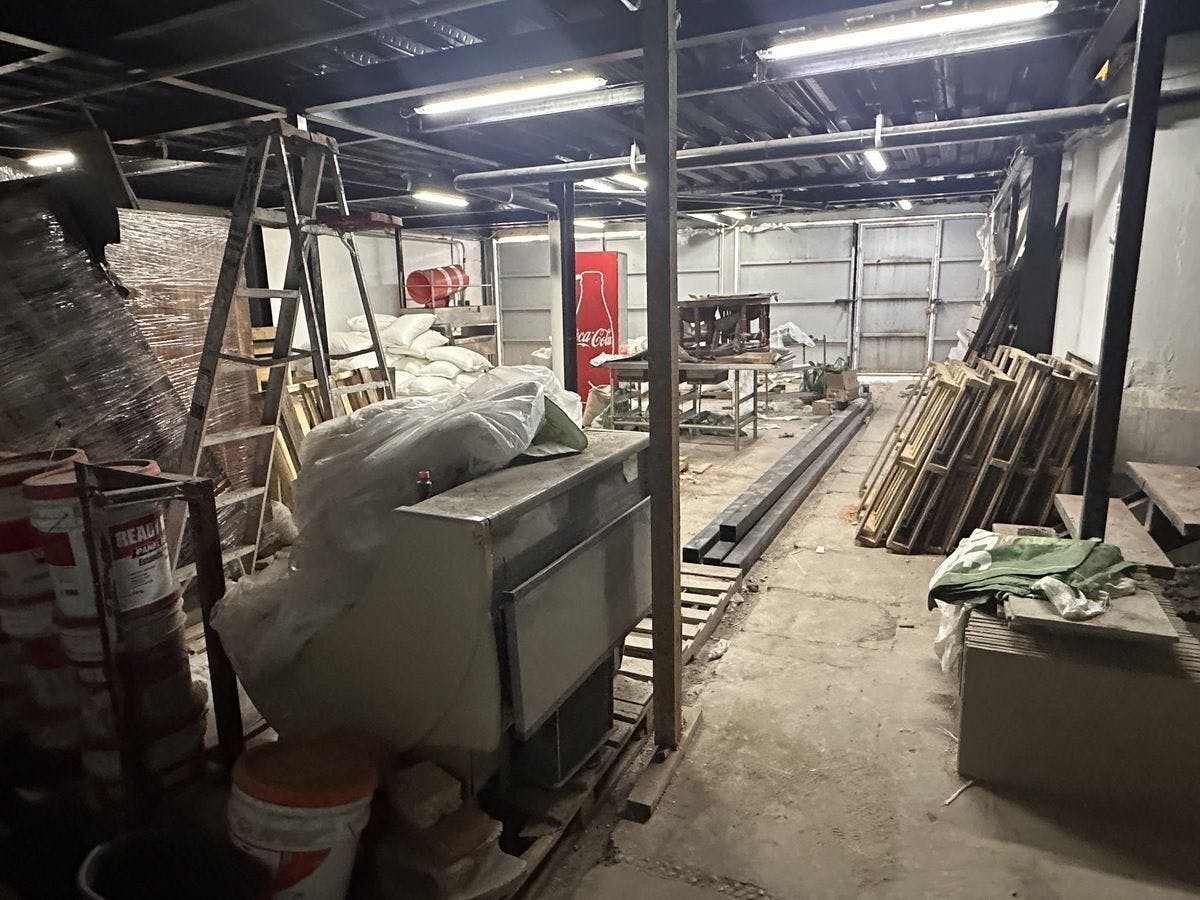 Local Comercial Spot2