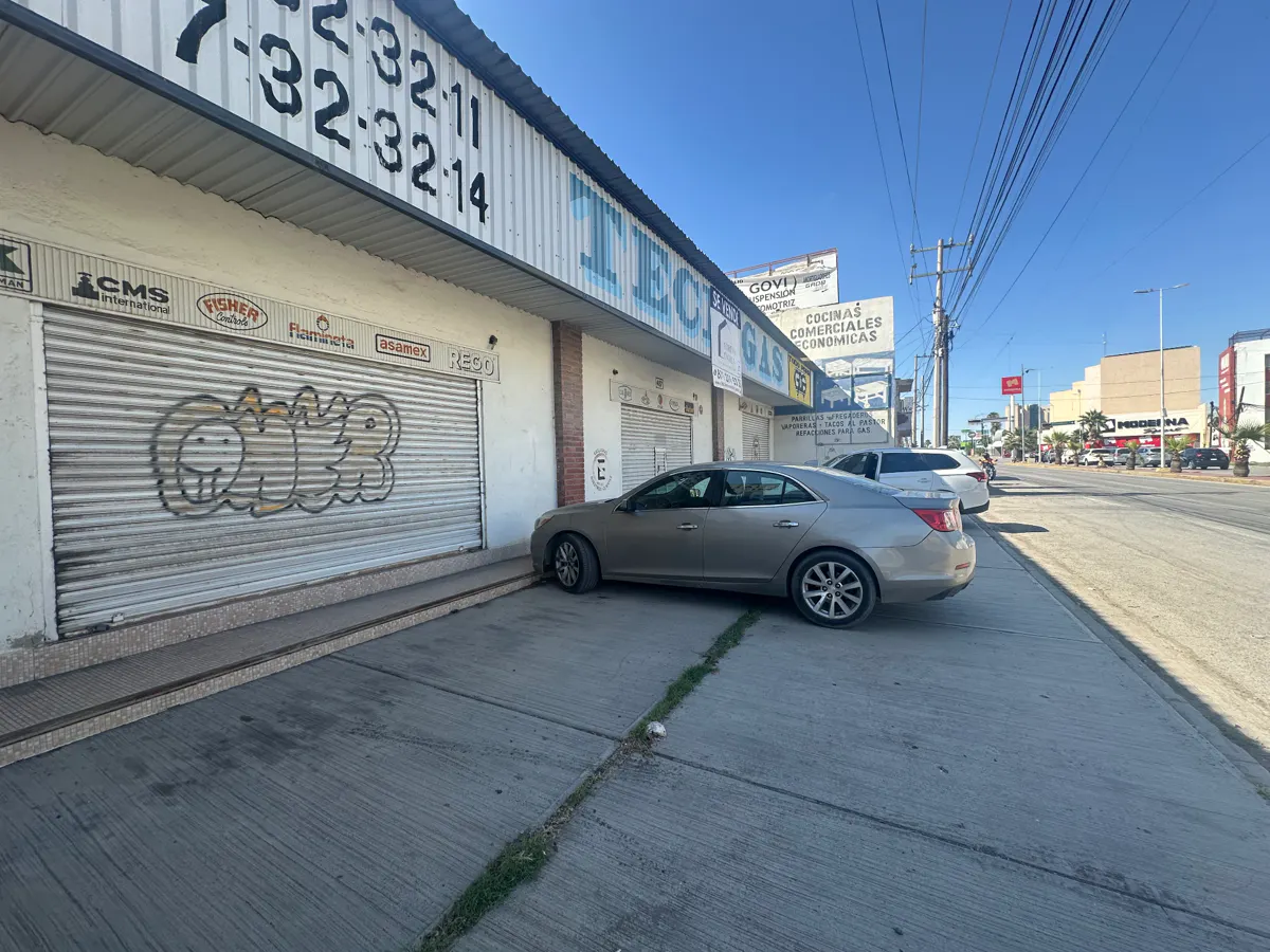 Local Comercial Spot2