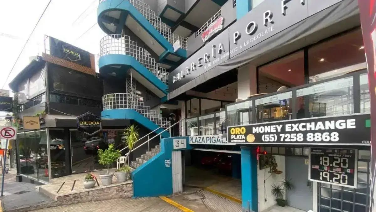 Local Comercial Spot2