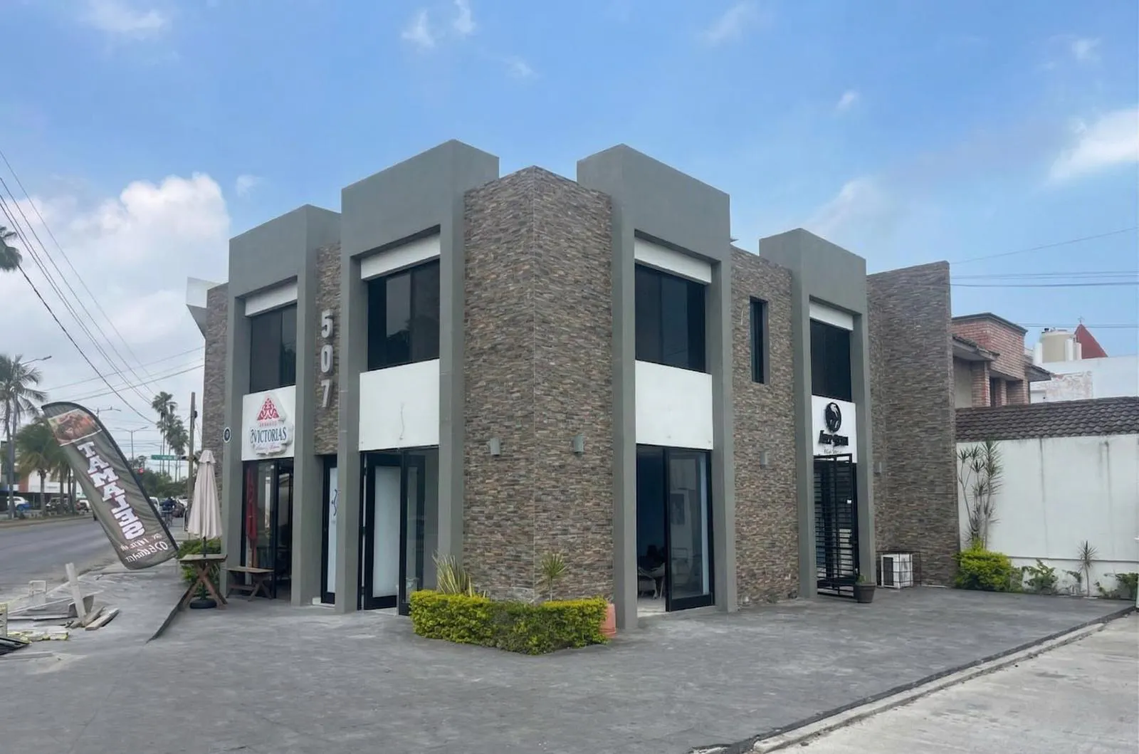 Local Comercial Spot2