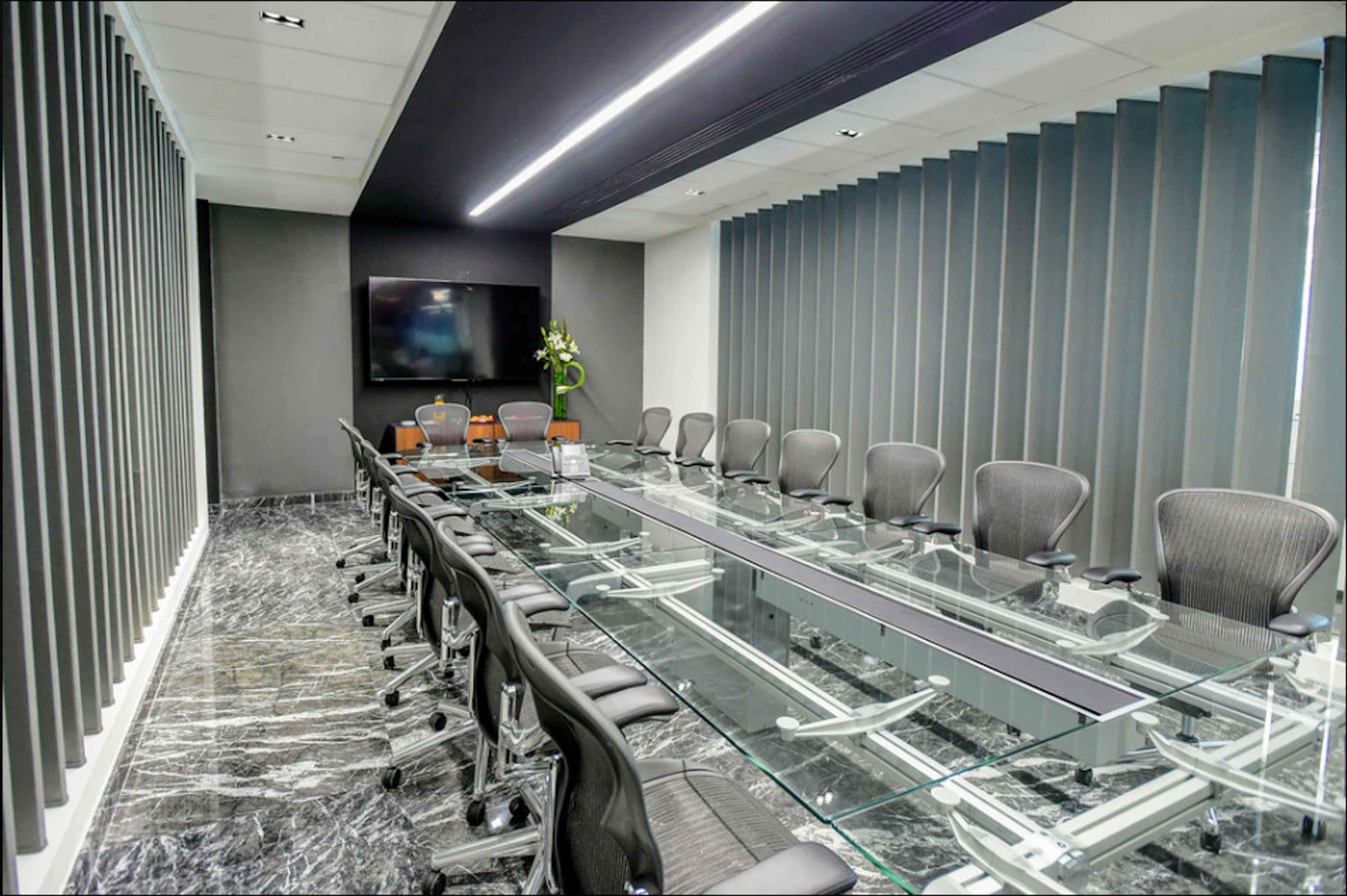 Blvd. Manuel Ávila Camacho 5