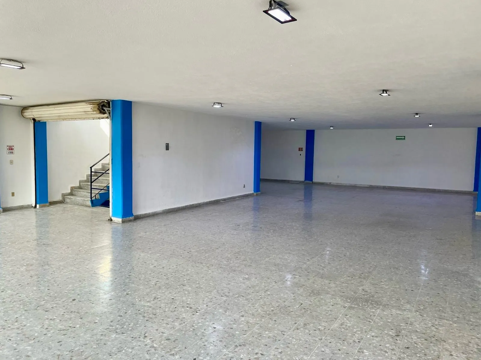 Local Comercial Spot2