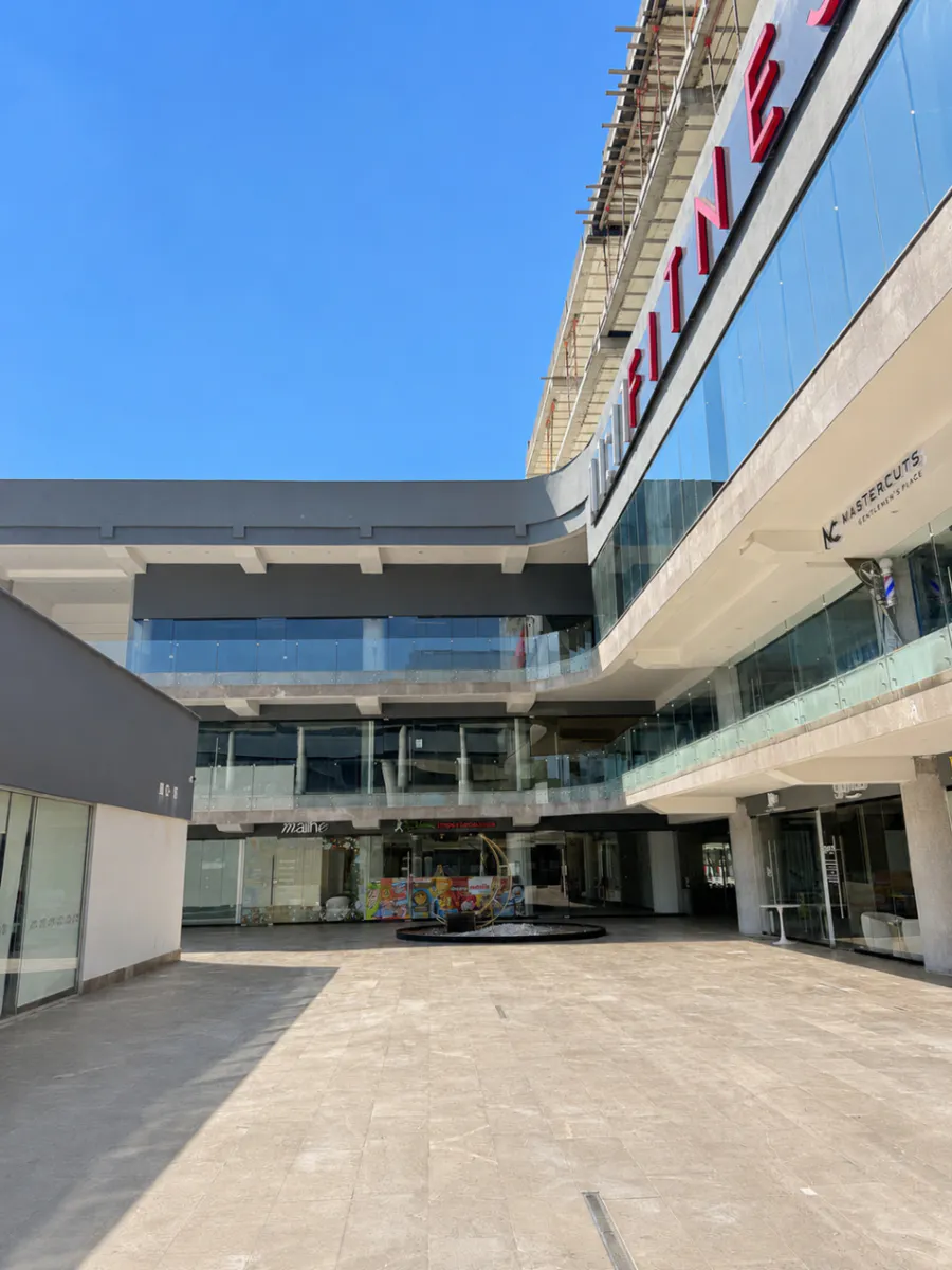 Local Comercial Spot2