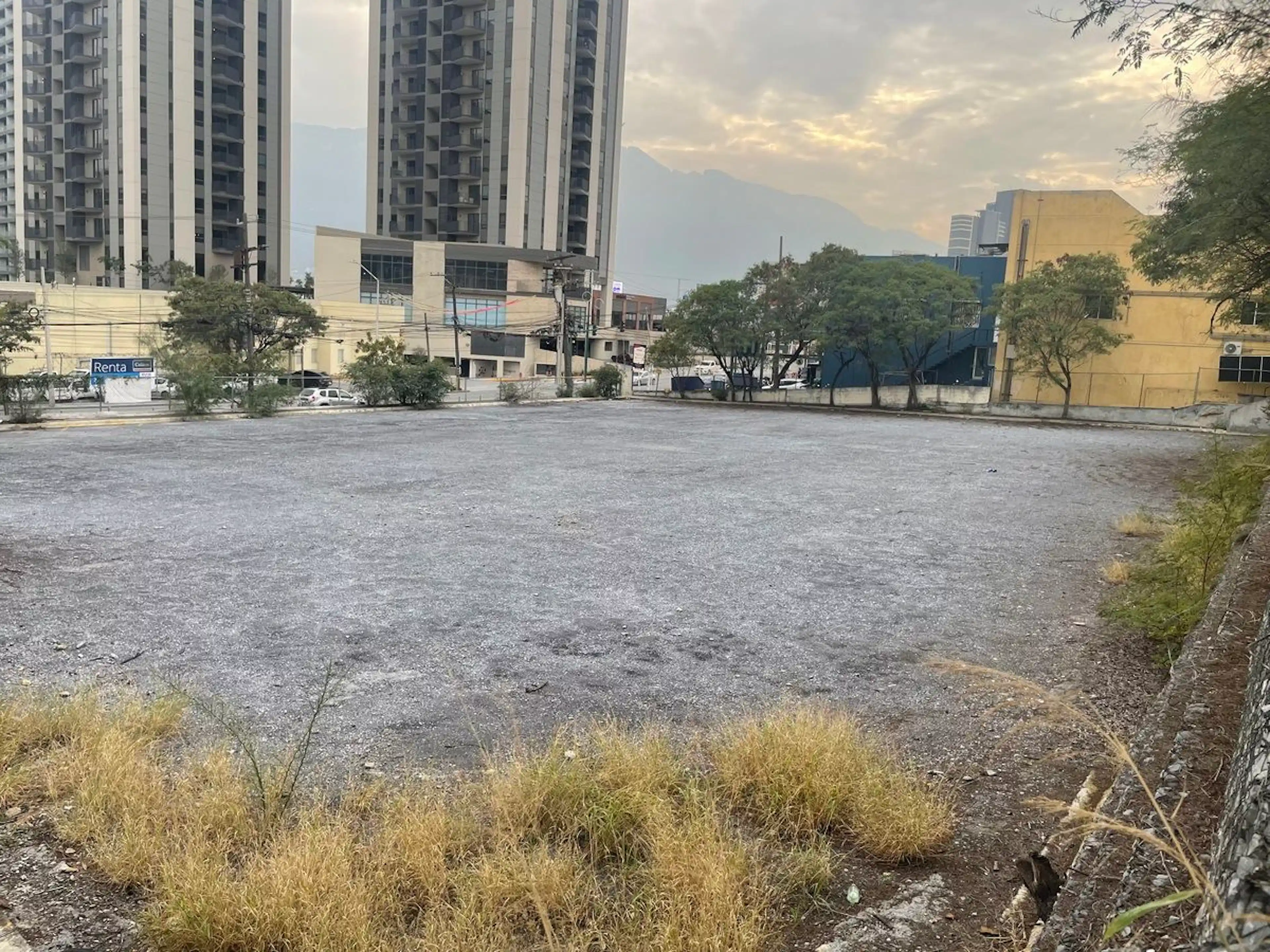 Renta De Terreno En Aaron Saenz