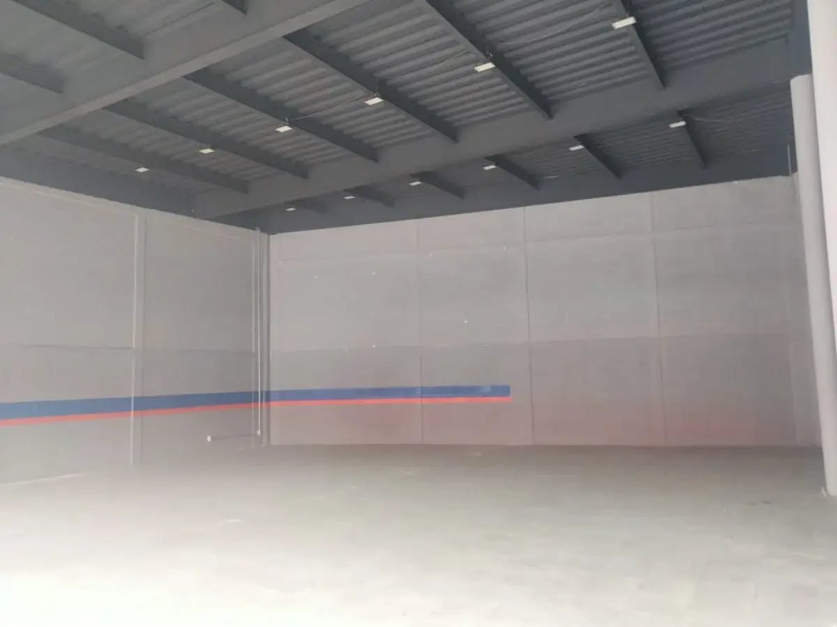 Local Comercial Spot2