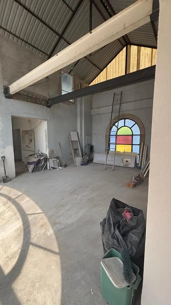 Local Comercial Spot2