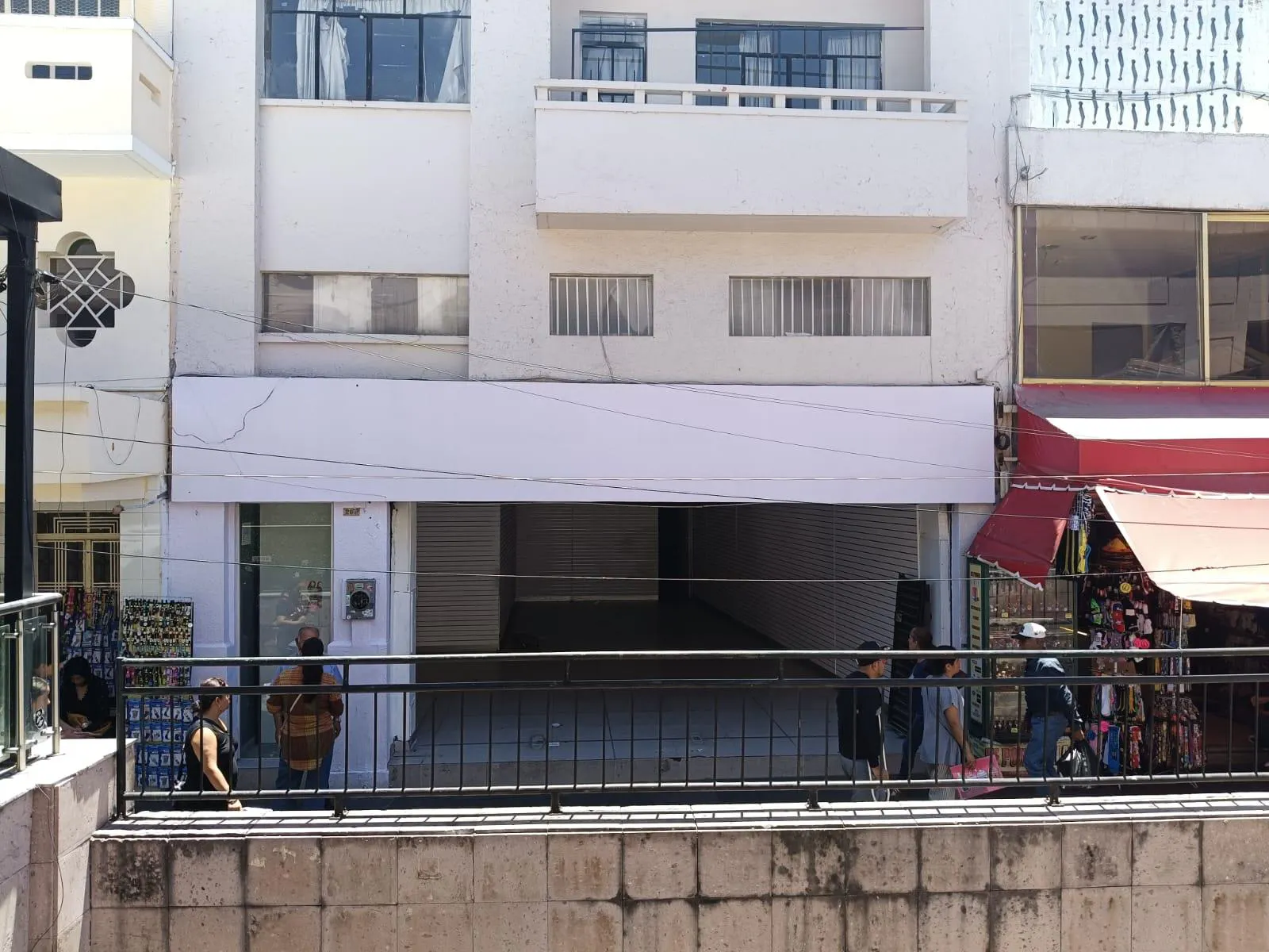 Local Comercial Spot2