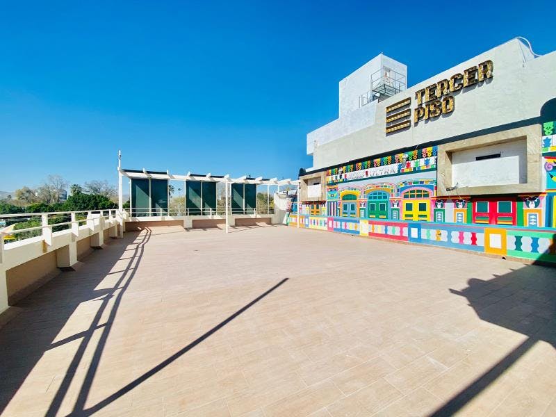 Local Comercial Spot2