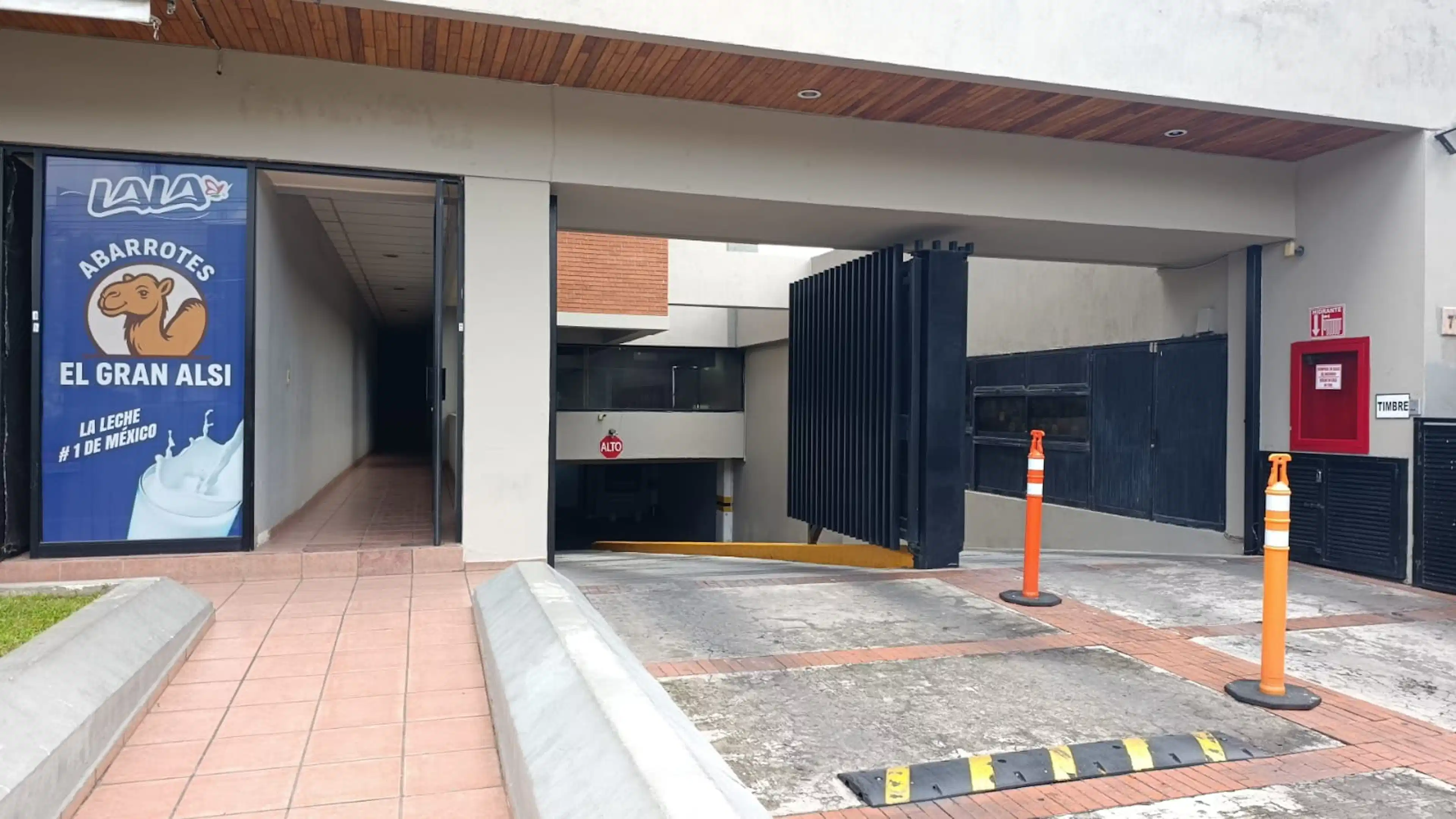 Avenida Manuel J. Clouthier 893