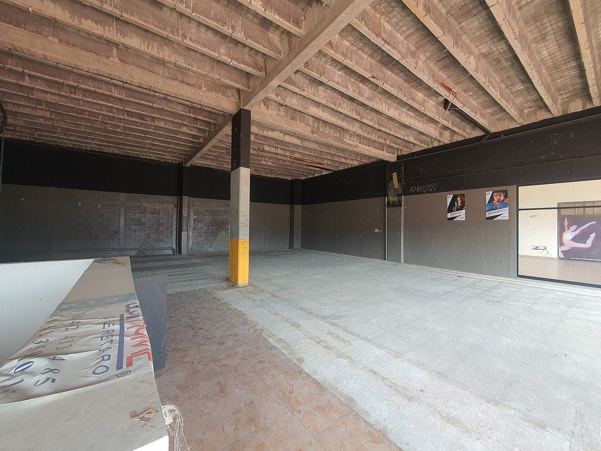 Local Comercial Spot2