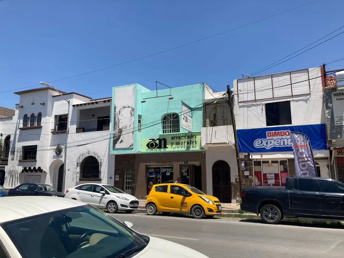 Local Comercial Spot2