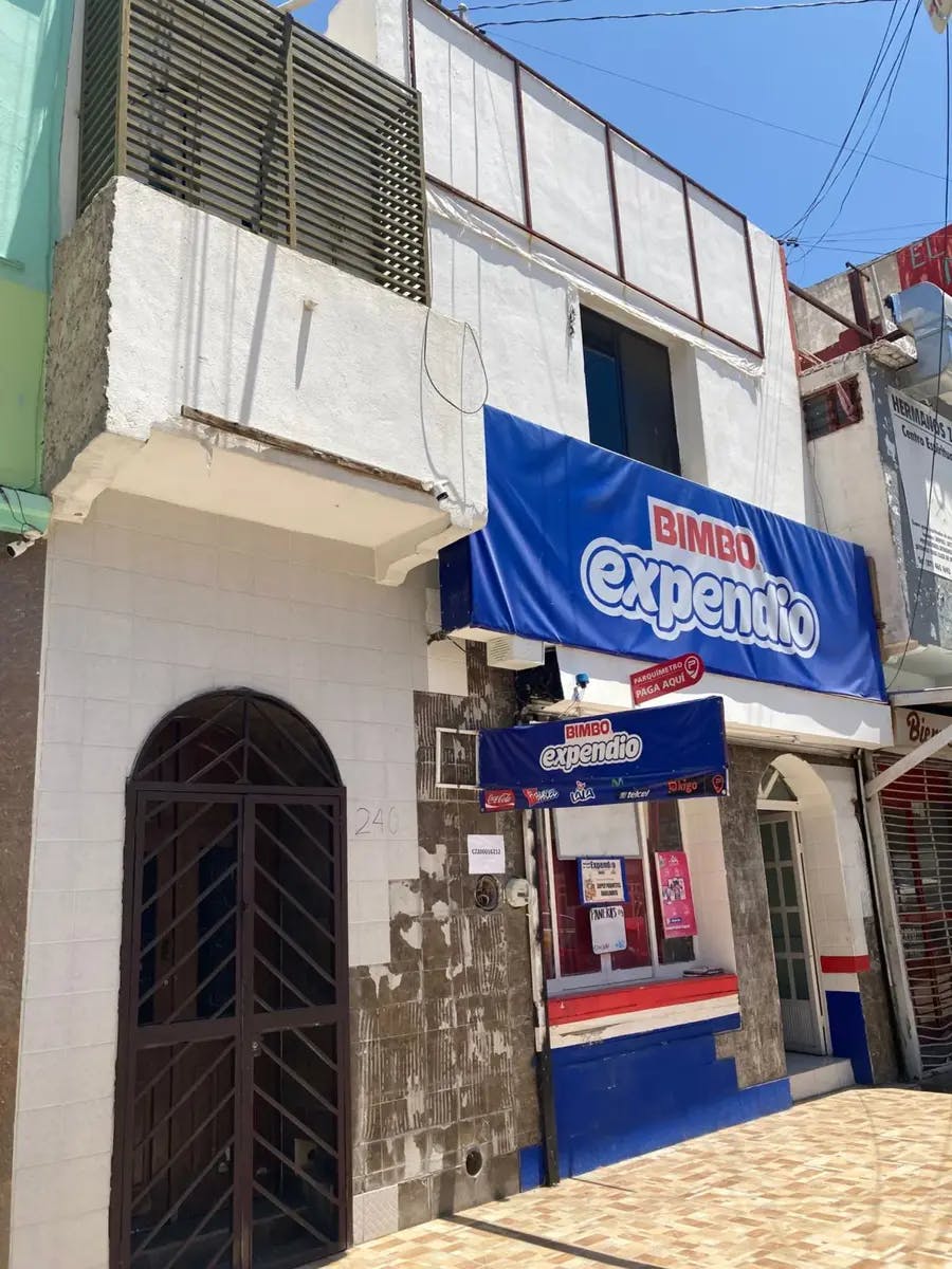 Local Comercial Spot2