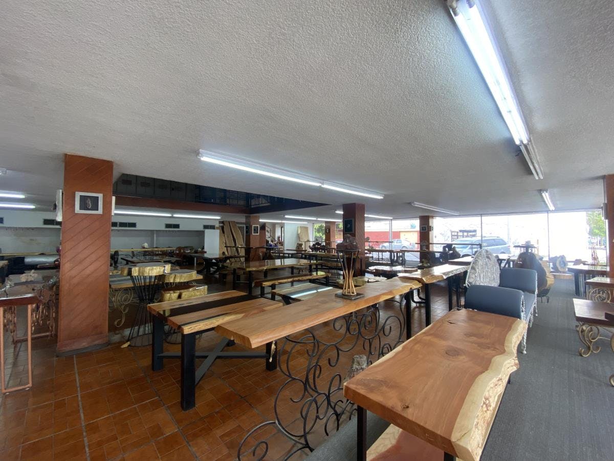 Local Comercial Spot2