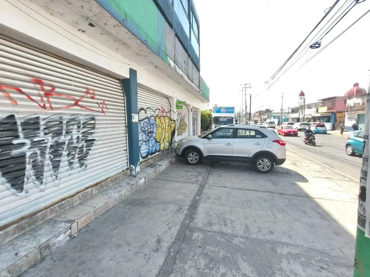 Local Comercial Spot2