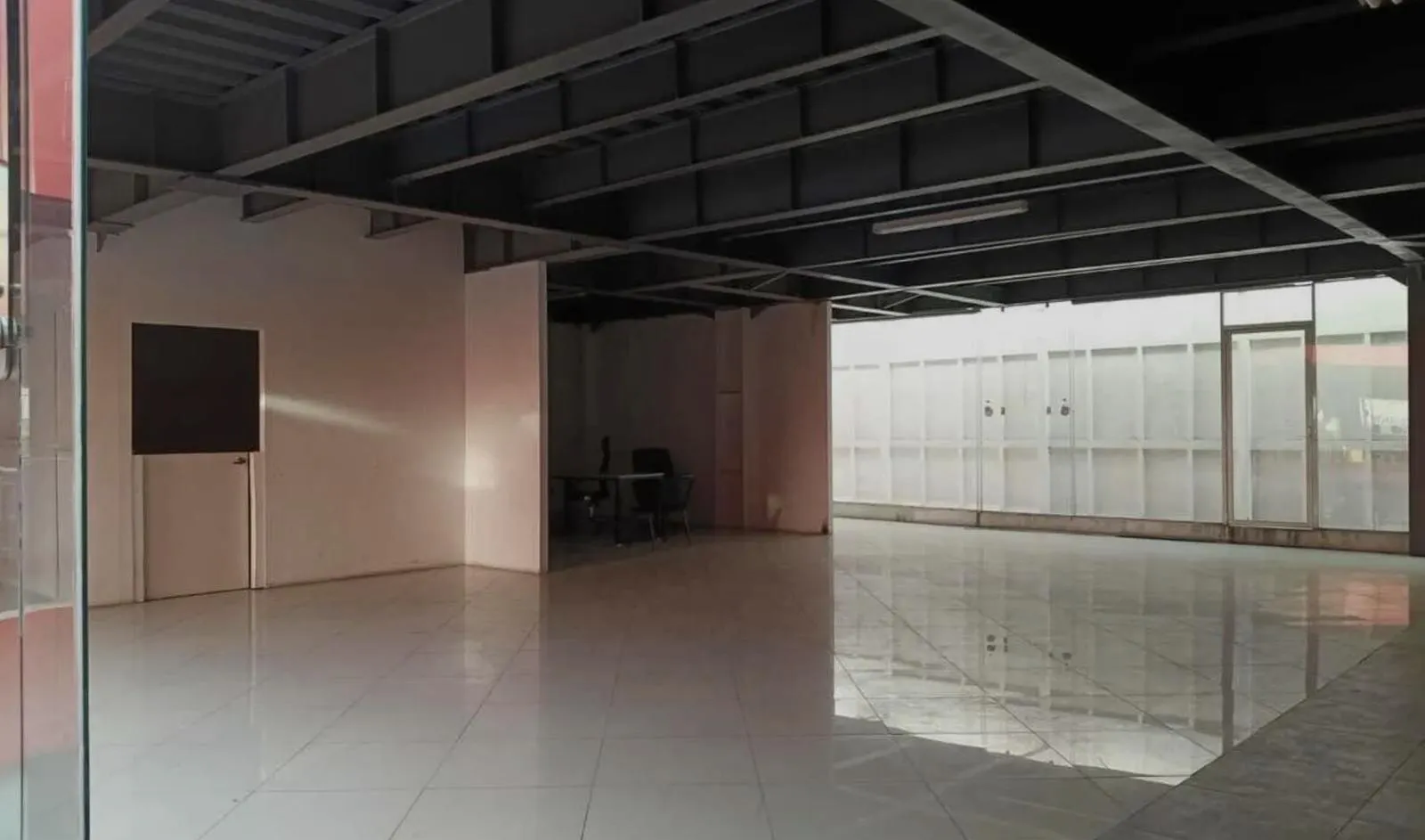 Local Comercial Spot2