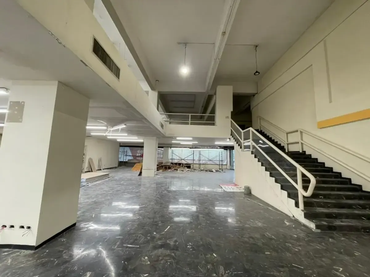 Local Comercial Spot2