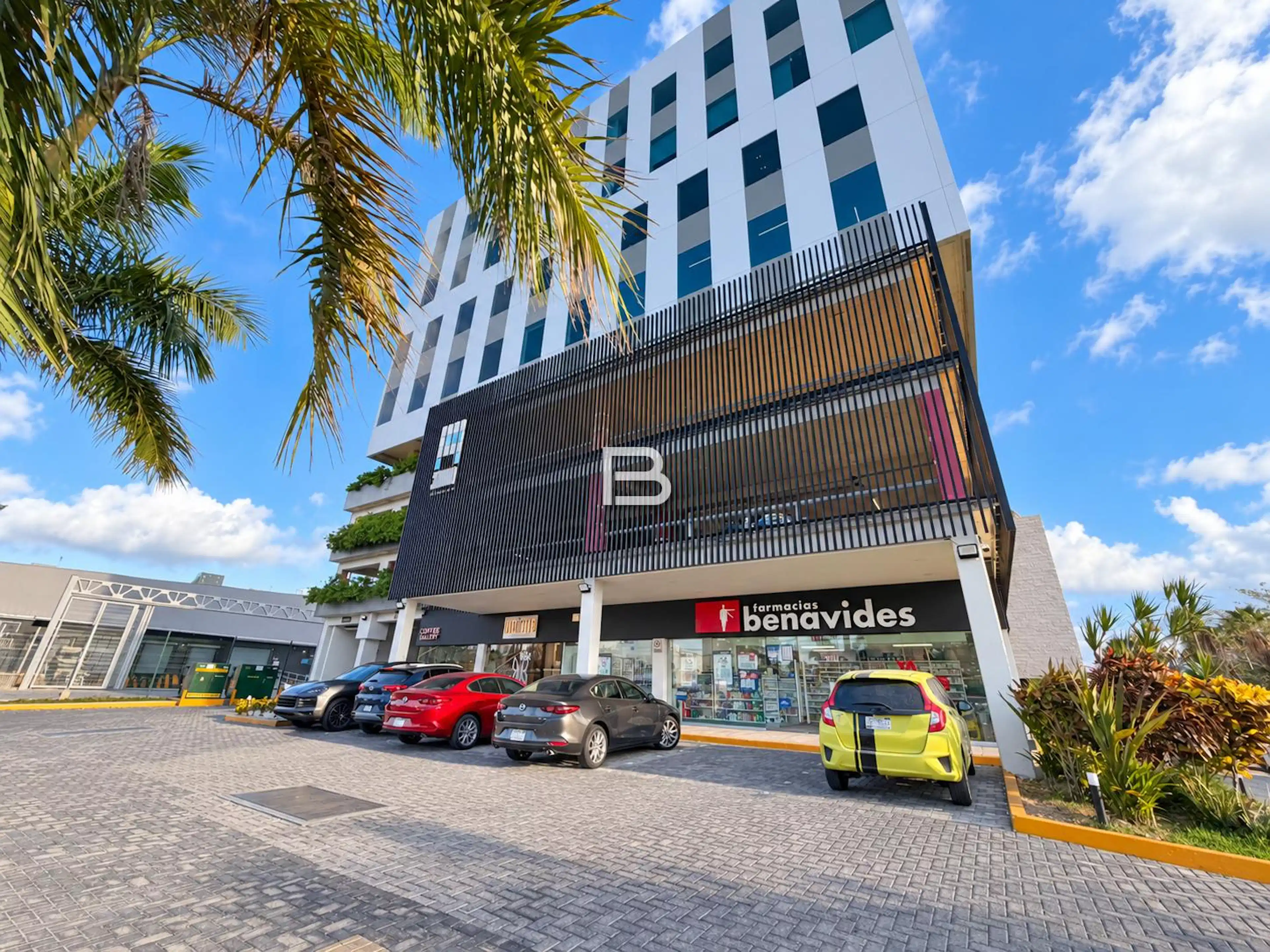 En Renta Oficina Equipada en Summa Center Cumbres en Cancun