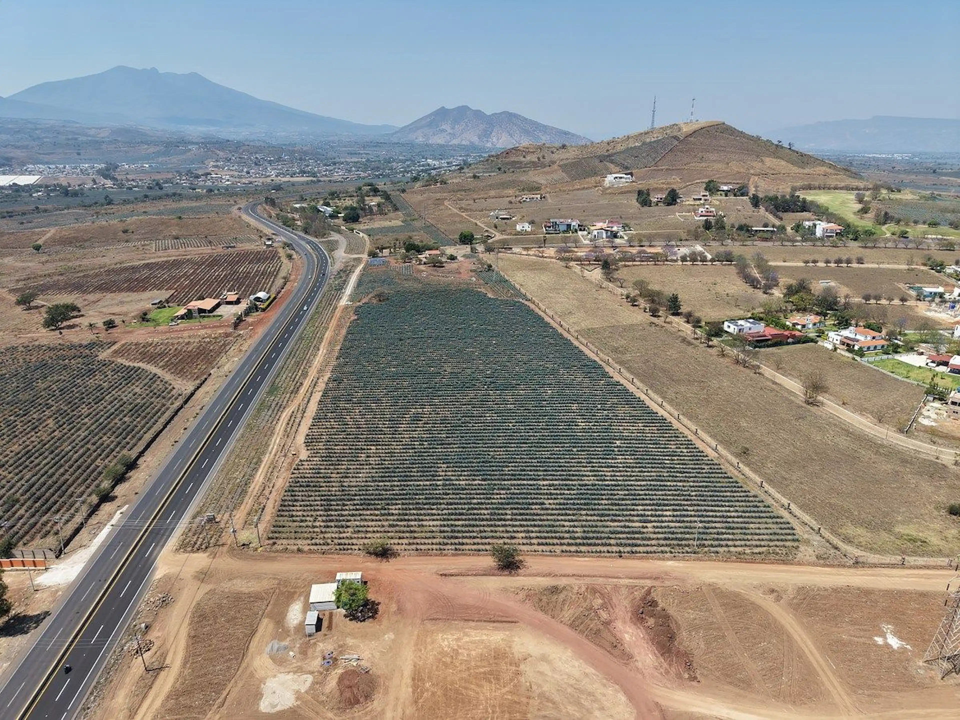 Terreno Comercial En El Arenal