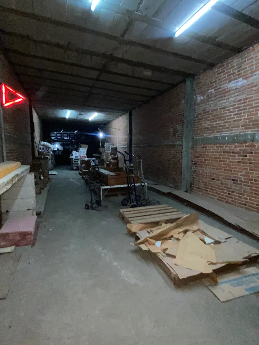 Local Comercial Spot2