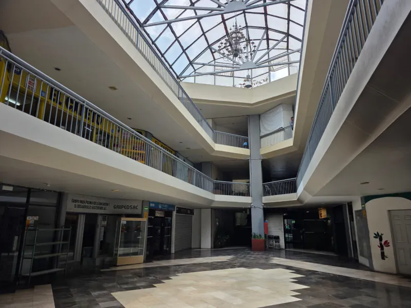 Local Comercial Spot2