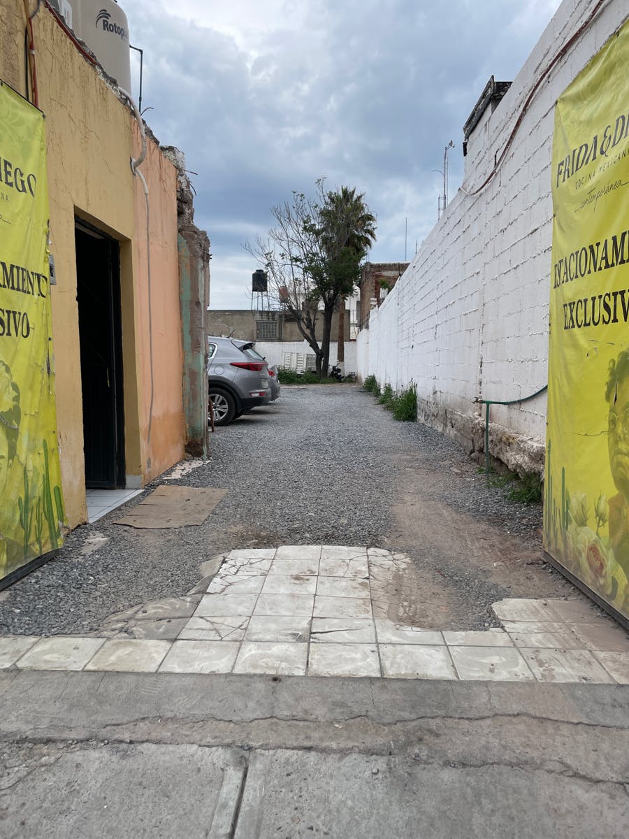 Local Comercial Spot2