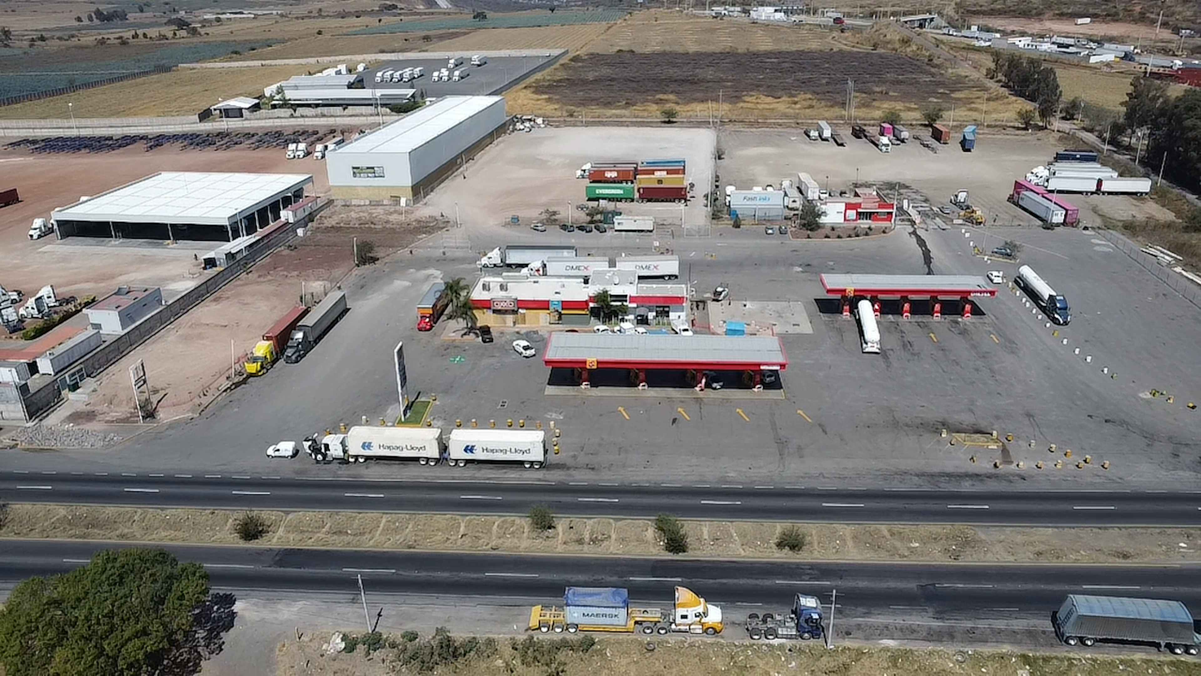 Terreno En Gasolinera Oxxo Gas El 40